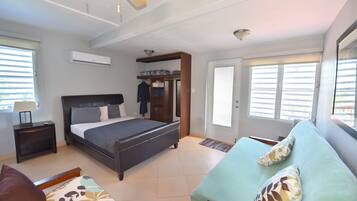 10 quartos, ferros/tábuas de passar roupa, Wi-Fi de cortesia