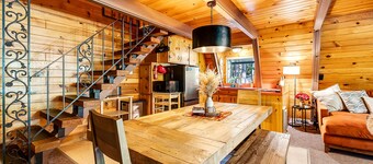 Secluded A-frame cabin with free WiFi, hot tub, deck, & gas fireplace