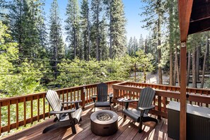 Property grounds - Quaint A-frame Cabin w/ Hot Tub, WiFi, Decks, & Gas Fireplace (Arnold)
