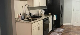 Beautiful 3 bedroom house Downtown Hamilton near Spooky nook / Miami University