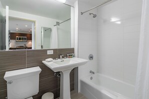 Haartrockner, Shampoo