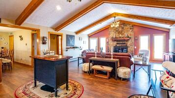 TV, fireplace, DVD player