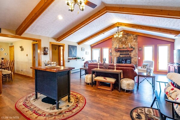 TV, fireplace, DVD player