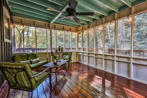 Property grounds - Cozy Creek Cabin | Ellijay, GA (Ellijay)