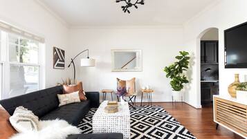 Smart TV, books, offices