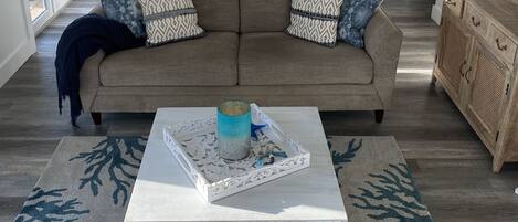 Smart-tv, boeken en een stereo