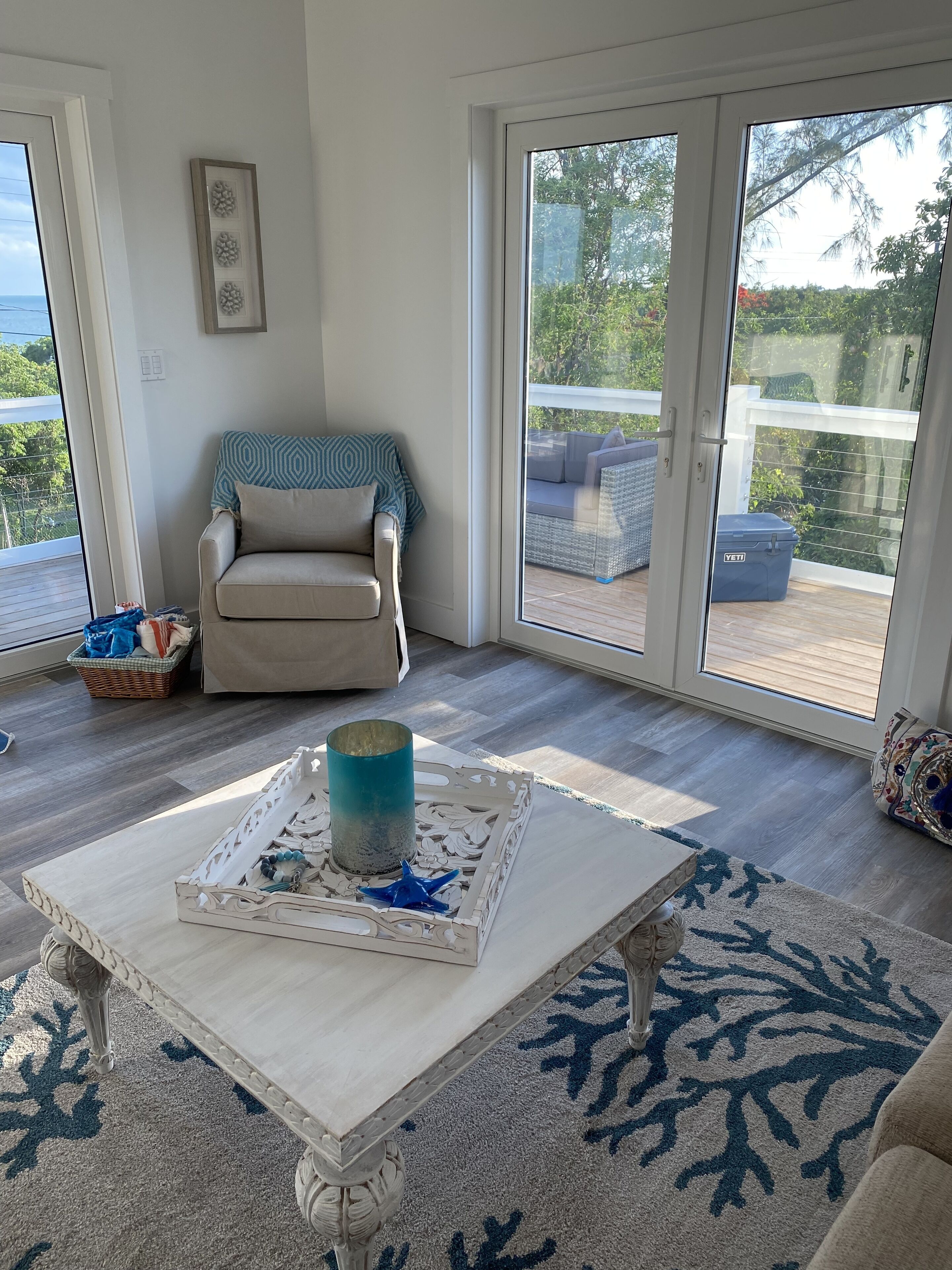 تلفزيون ذكي، كُتُب، ستيريو