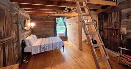 Cheerful Riverfront Retreat