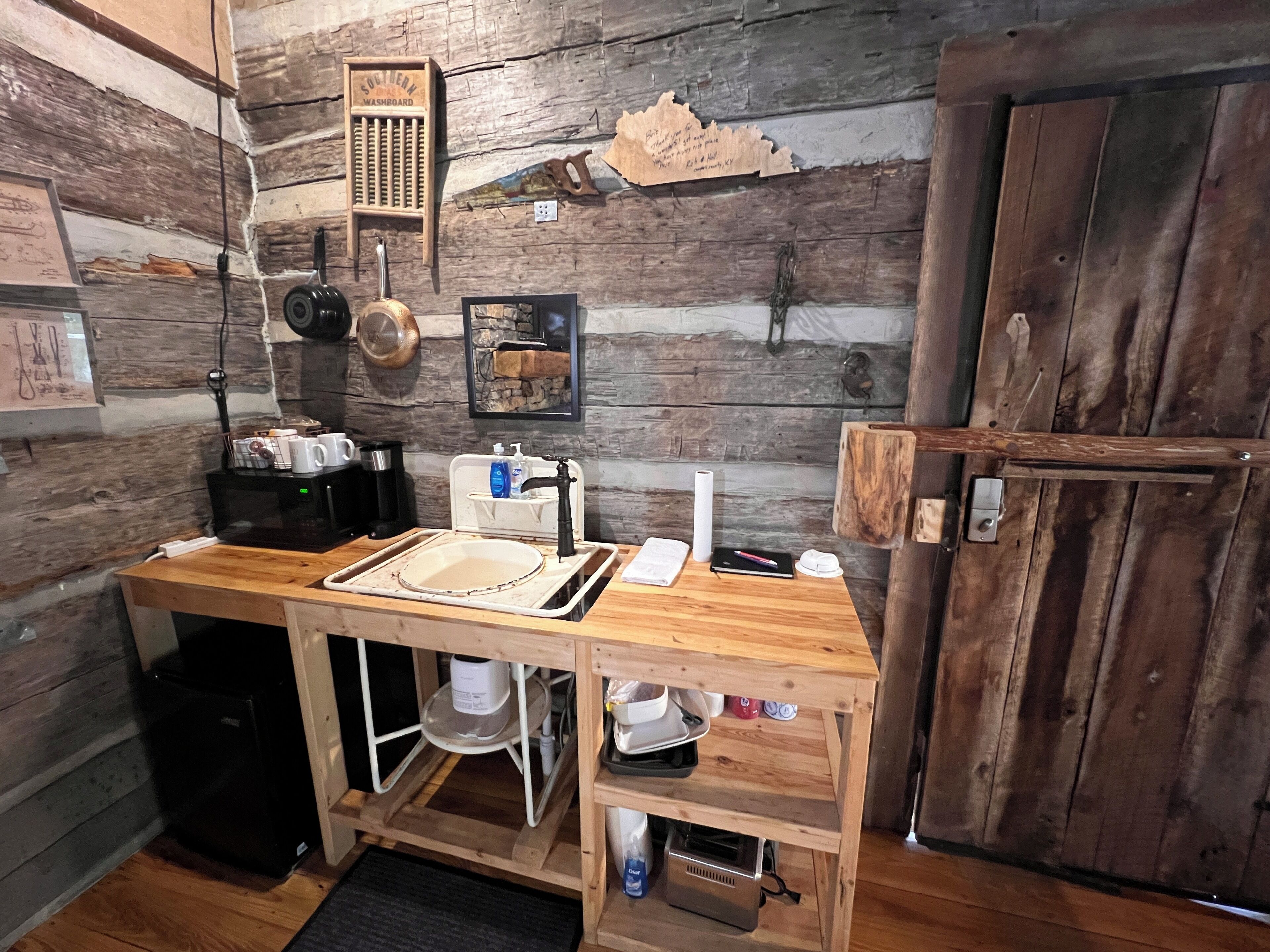 Dusche, Handtücher, Toilettenpapier