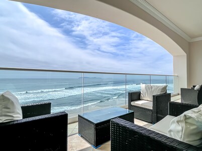 Stylish-BeachAccess-MarYSolCondo-6thFloor-Rosarito