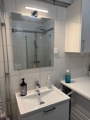 Dusch och handdukar
