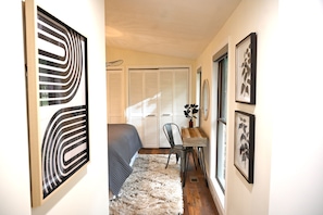 3 habitaciones, escritorio, cuna de viaje y wifi gratis