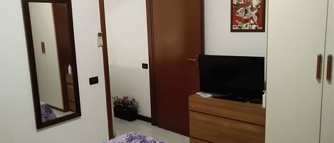 1 間睡房、Wi-Fi、床單