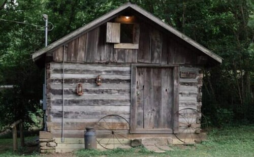 Elk Riverside Escape