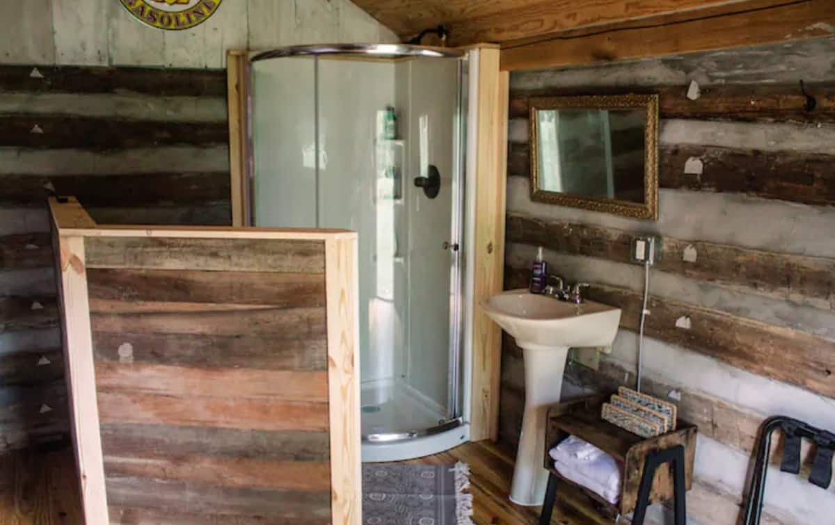 Shower, towels, toilet paper