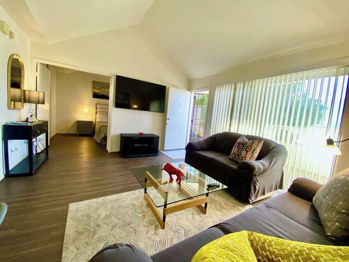 Smart TV, offices