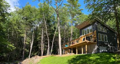 Secluded lakefront home With an EV charger