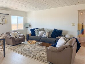 Smart TV, books, stereo, printers