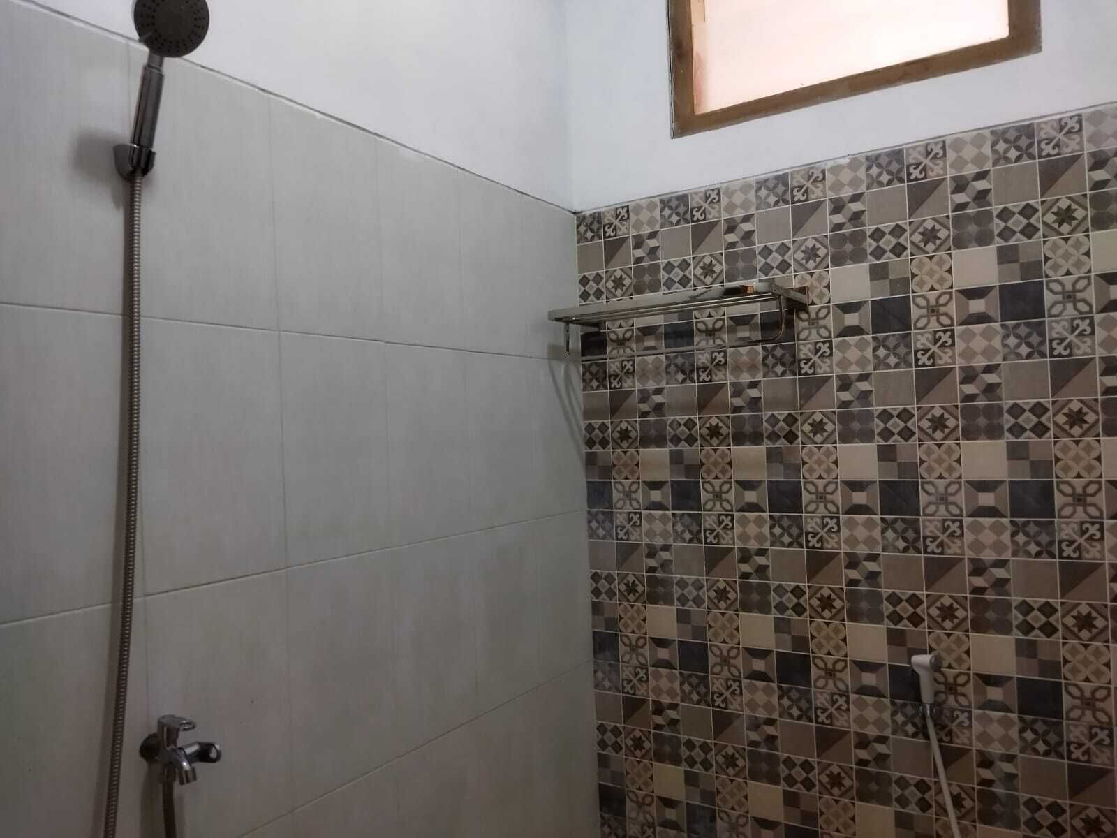 Een bad/douchecombinatie