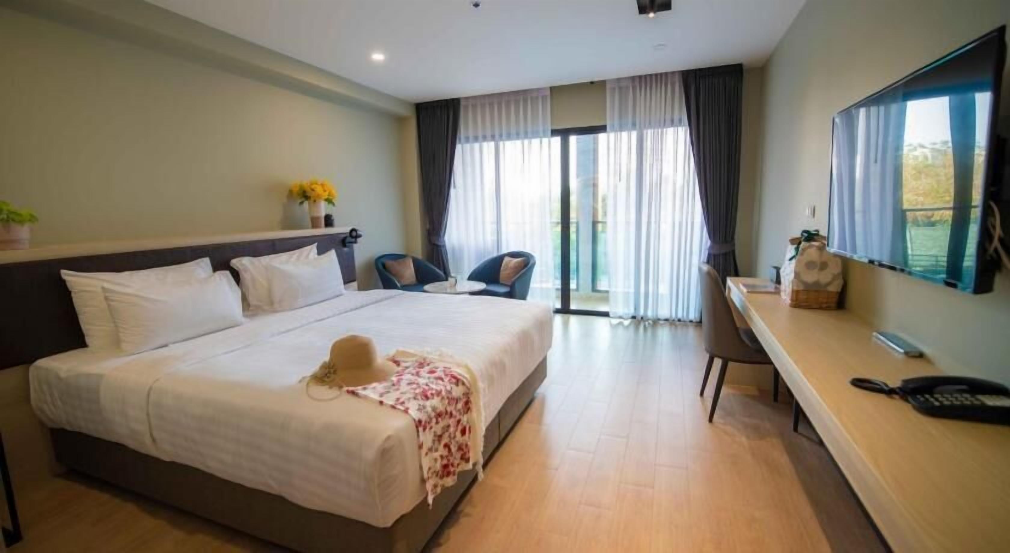 Ropa de cama de alta calidad, camas con efecto memoria y minibar 