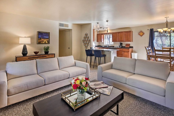 Pinetop-Lakeside Vacation Rental | 3BR | 2BA | Step-Free Entry & Indoor Access