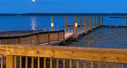 Quantico Bungalow Marine Graduations FBI HQ Marines Potomac River Getaway