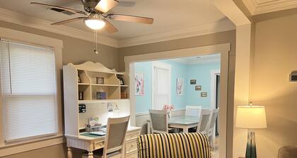 Quantico Bungalow Marine Graduations FBI HQ Marines Potomac River Getaway