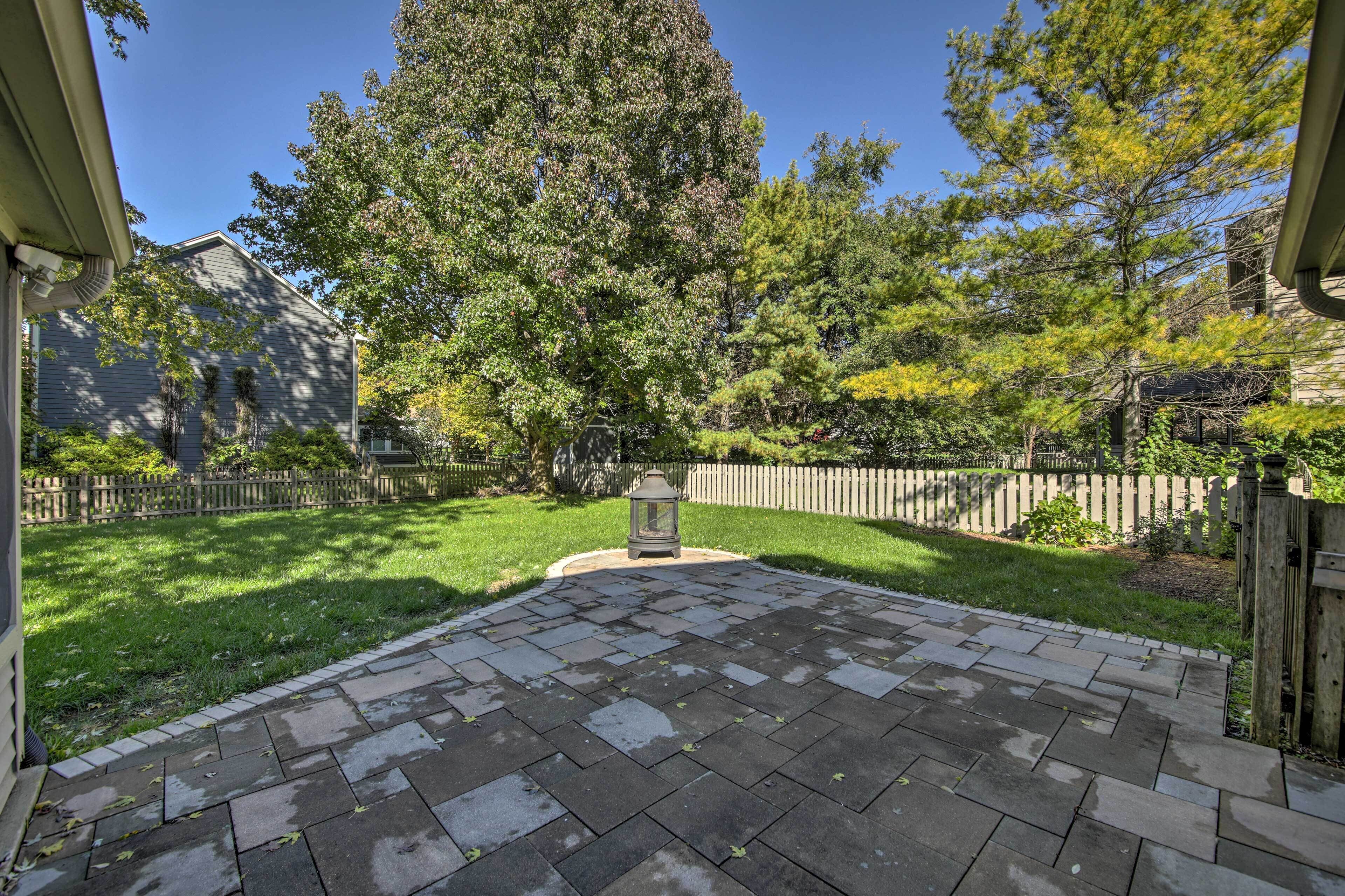 Beautiful Fishers Home w/ Screened-In Porch!