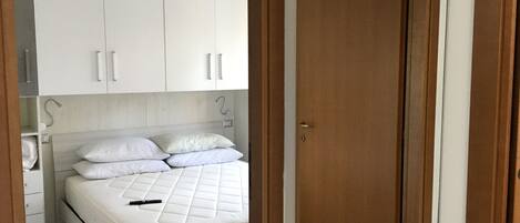 1 Schlafzimmer, Schreibtisch, Bügeleisen/Bügelbrett, kostenloses WLAN