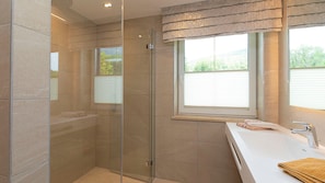 Shower, towels