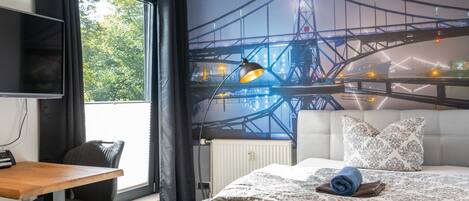 3 bedrooms, travel crib, WiFi, bed sheets