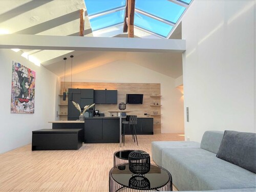 Lichtdurchflutetes Design-Appartement Gütersloh - 90 qm - Lichtdurchflutetes