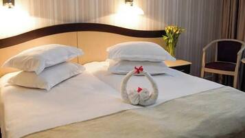 Minibar, soundproofing, free WiFi, bed sheets