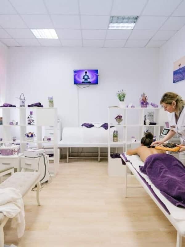 Behandlungsräume für Paare, Sauna, Whirlpool, Dampfbad