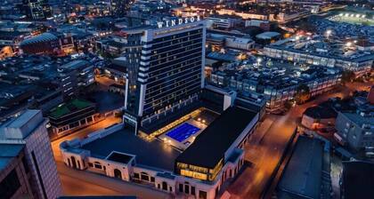 Windsor Hotel & Convention Center