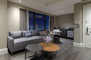 Living area - Windsor Hotel & Convention Center (Istanbul)