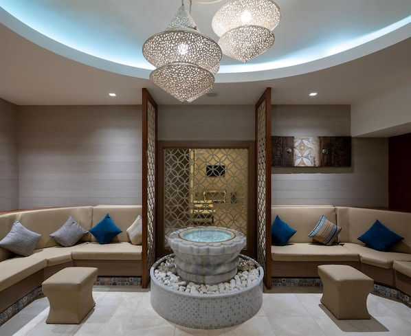 Couples treatment room(s), sauna, steam room, body treatments