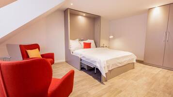 Apartment, 1 Queen-Bett | 1 Schlafzimmer, Bügeleisen/Bügelbrett, kostenloses WLAN, Bettwäsche