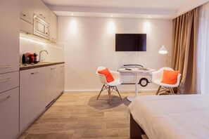 Apartment, 1 Queen-Bett | 1 Schlafzimmer, Bügeleisen/Bügelbrett, kostenloses WLAN, Bettwäsche