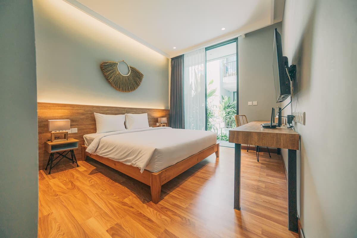 Double Room, Poolside | In-room safe, desk, free WiFi, bed sheets