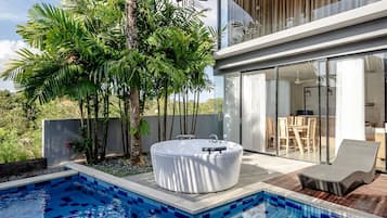 Kolam renang outdoor