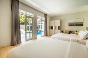 3 habitaciones, caja de seguridad en la habitación y escritorio 