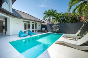 Alberca al aire libre 