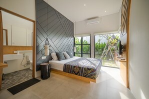 Villa, 2 habitaciones, piscina privada | 2 dormitorios, caja fuerte, escritorio y cortinas opacas