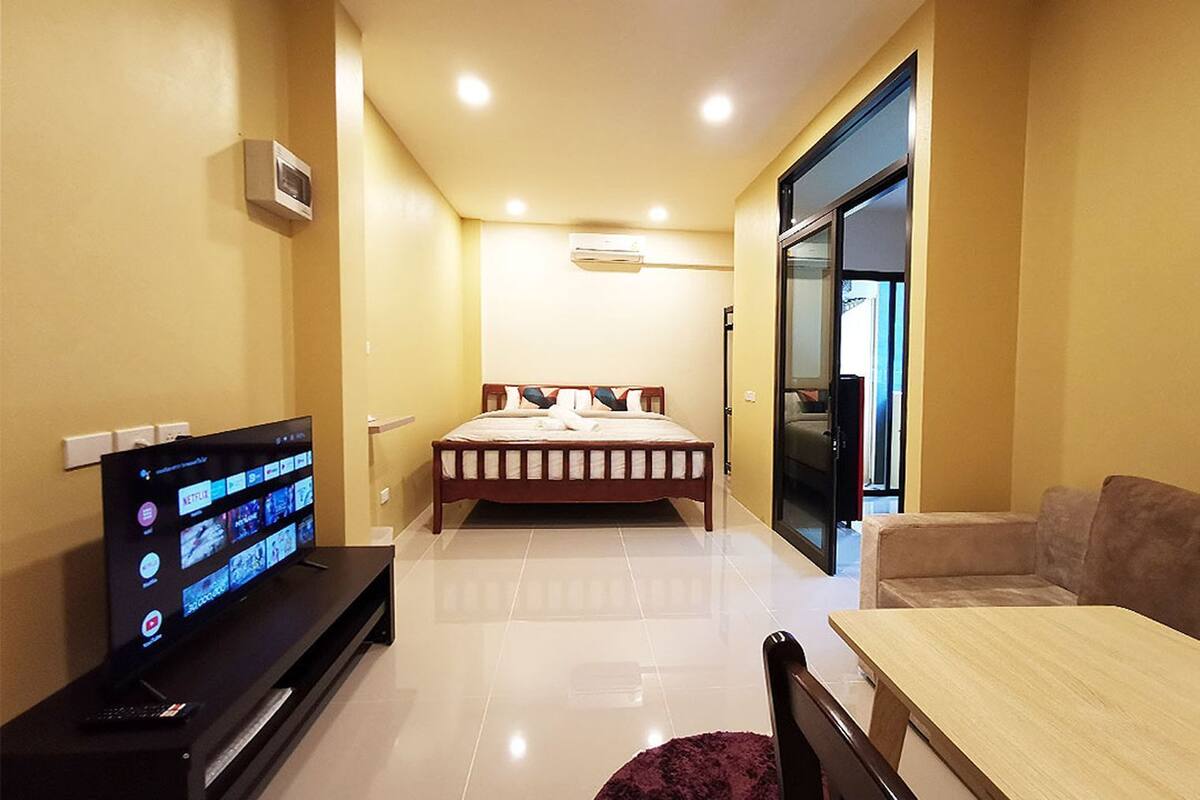Escrivaninha, Wi-Fi de cortesia, roupa de cama