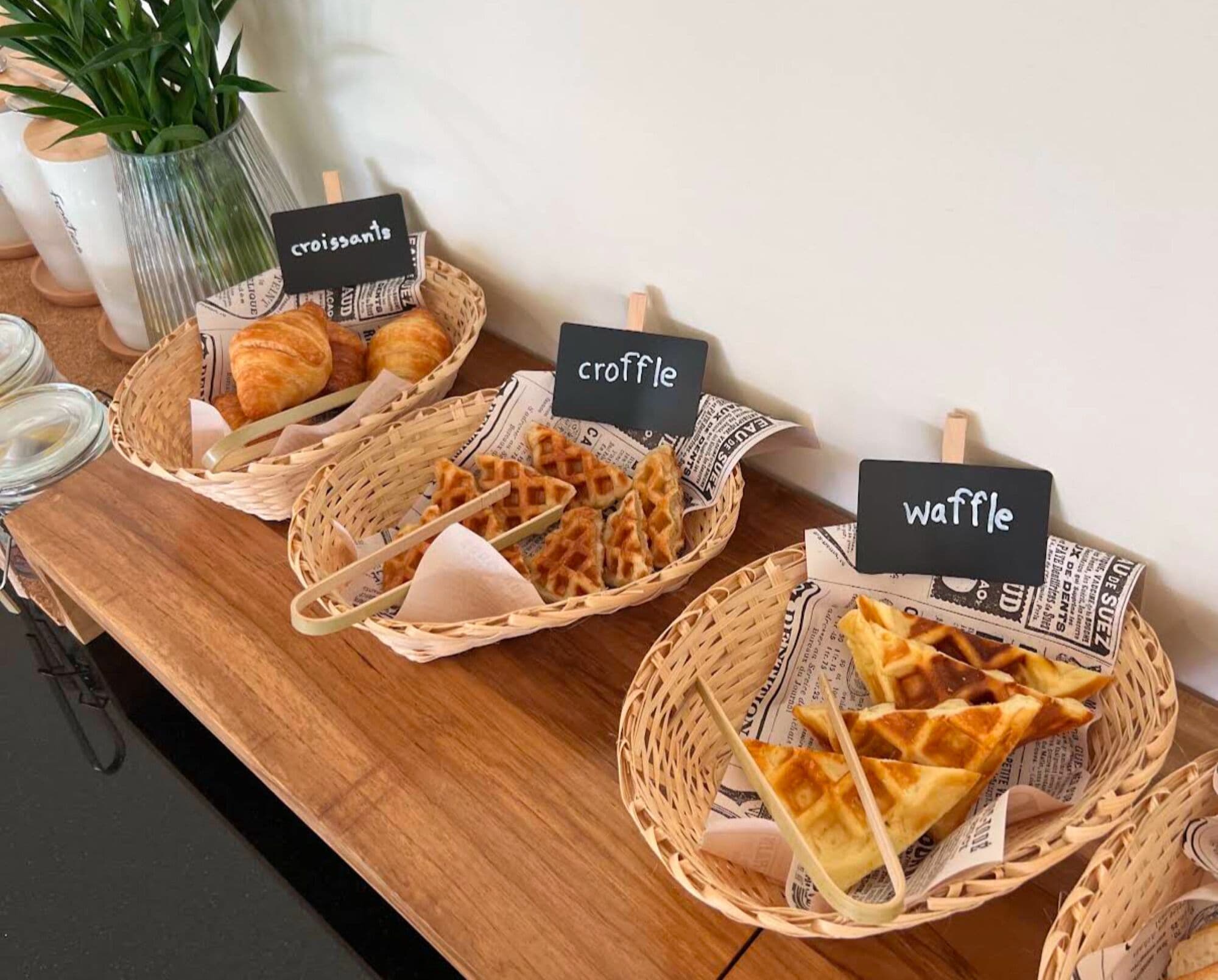 Daily buffet breakfast (THB 350 per person)