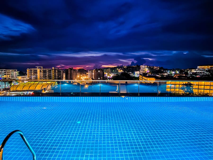 Outdoor pool, sun loungers