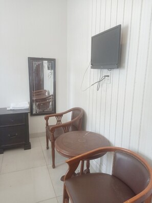 Standaard kamer | Woonruimte | Een televisie