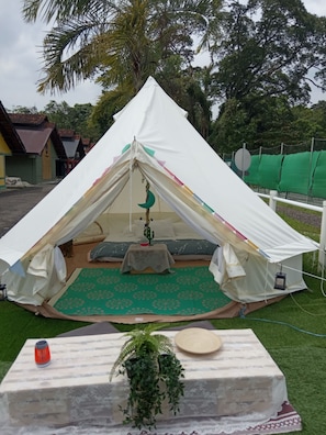 Tent | Bed sheets
