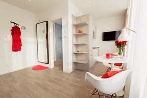 Departamento, 1 cama Queen size | 1 habitación, tabla de planchar con plancha, wifi gratis y ropa de cama 